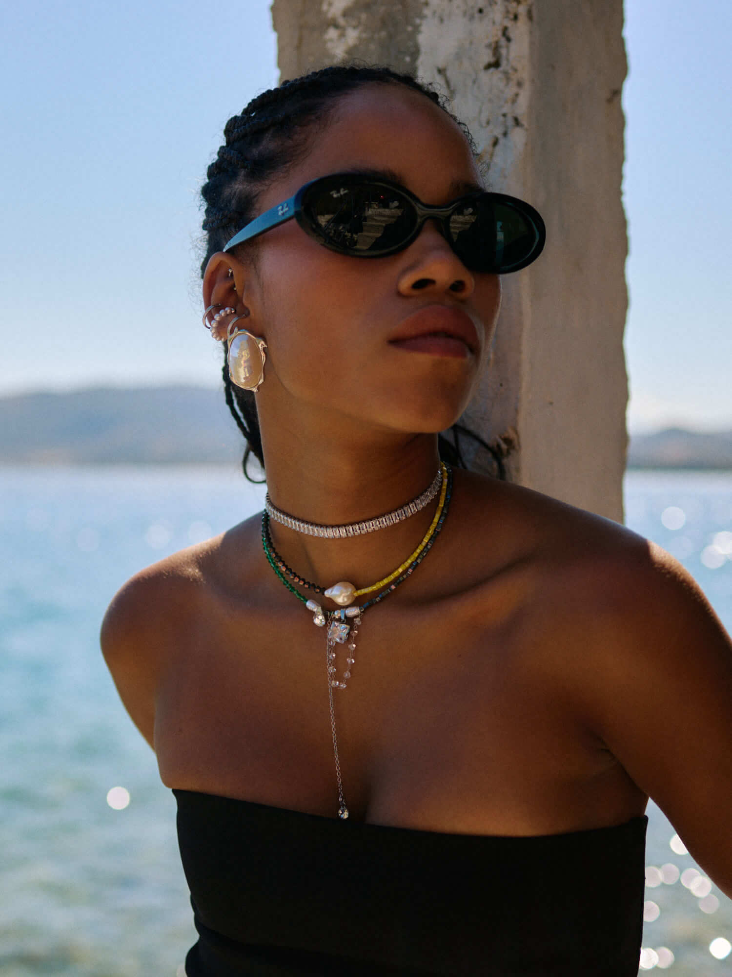 Cayo Ohrringe | Silberversilbertes Set mit Perlen & Ohrmanschette – Yasèmia Earrings Yasèmia