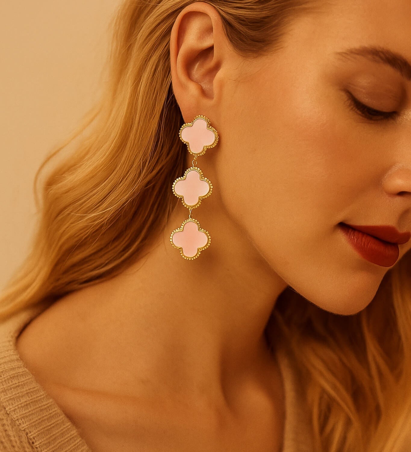 Yasemia Schmuck Düsseldorf Handgemacht für Damen rosa kleeblätter Ohrringe