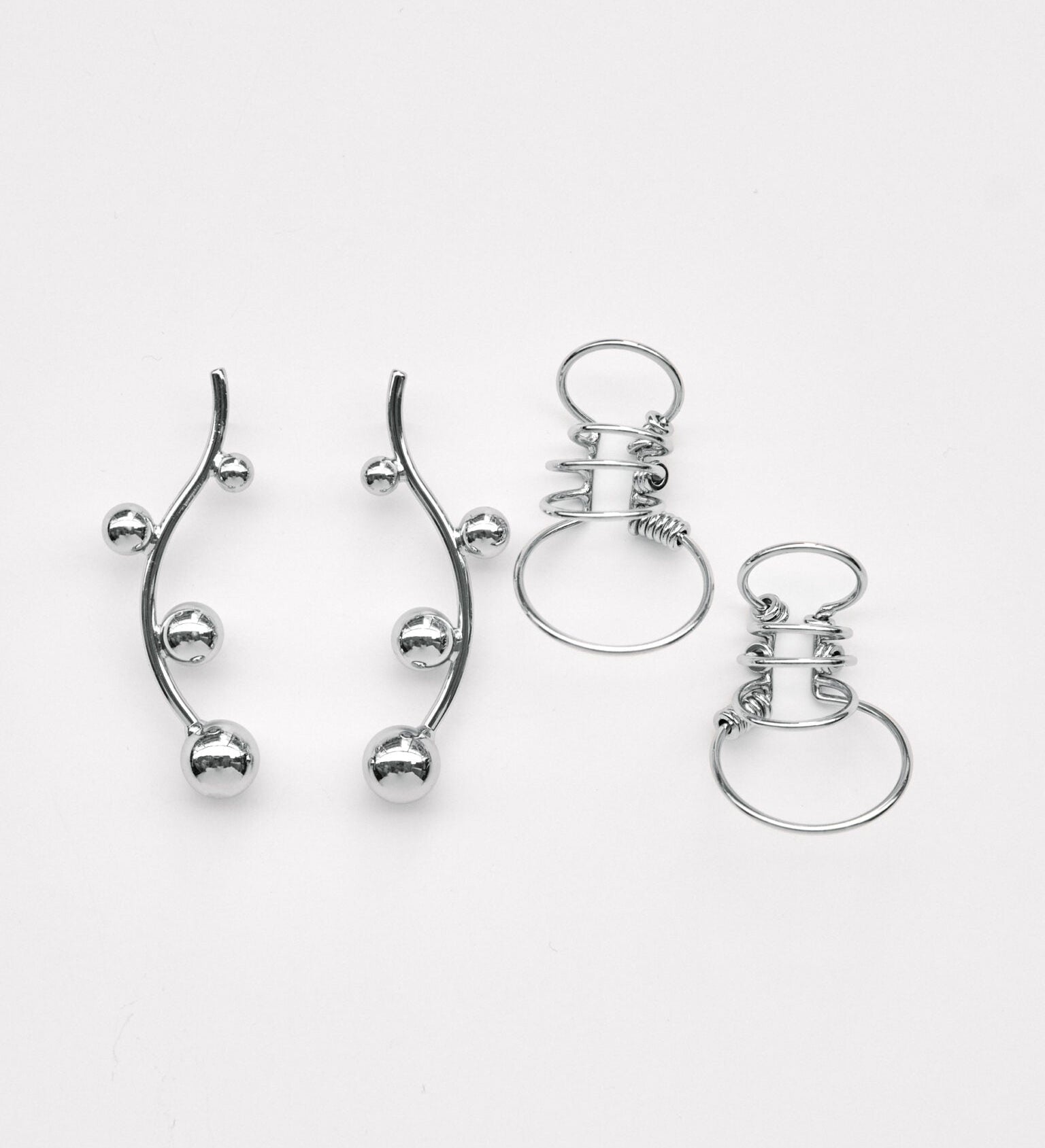 Gemini Ohrringe | 4-teiliges Set mit Silberversilberten Ohrringen & Manschetten – Yasèmia Earrings Yasèmia