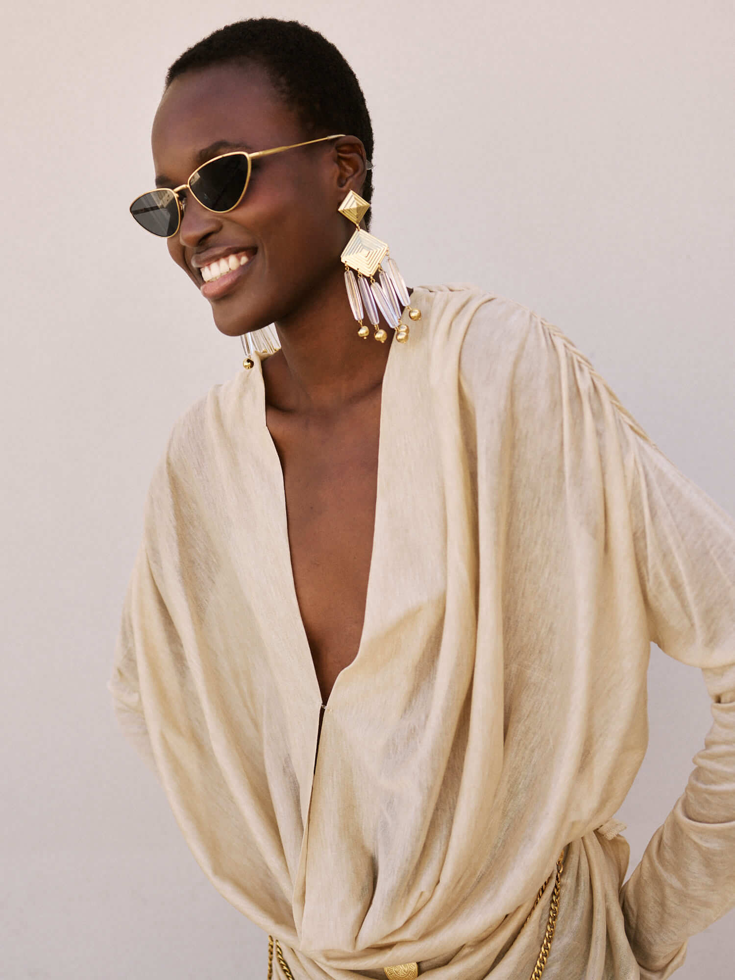 Handgemachte Chandelier Ohrringe 24K Vergoldet l Yasèmia Jewellery Yasèmia