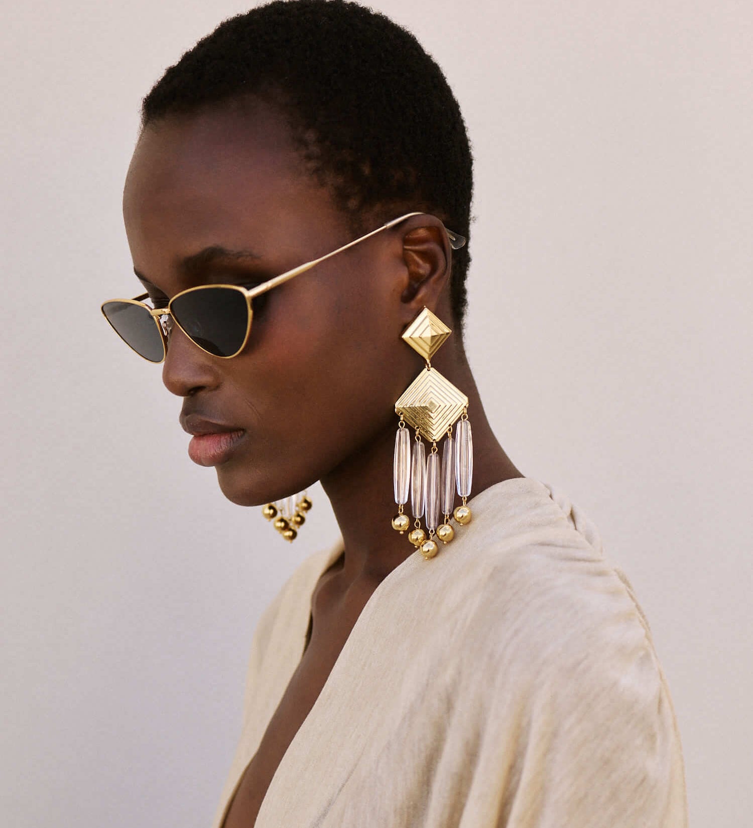 Handgemachte Chandelier Ohrringe 24K Vergoldet l Yasèmia Jewellery Yasèmia