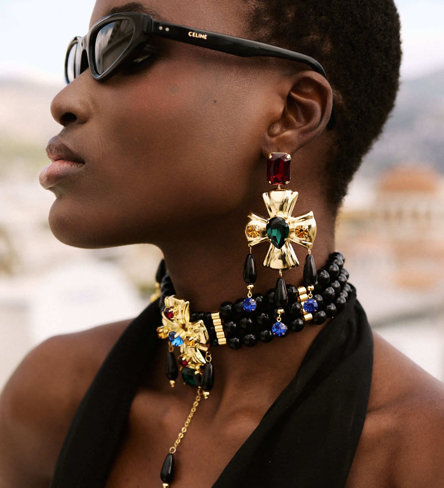 Handgemachter Schmuck Duesseldorf Yasemia jewellery Ohrringe Kreuz statement set gold mit steinen