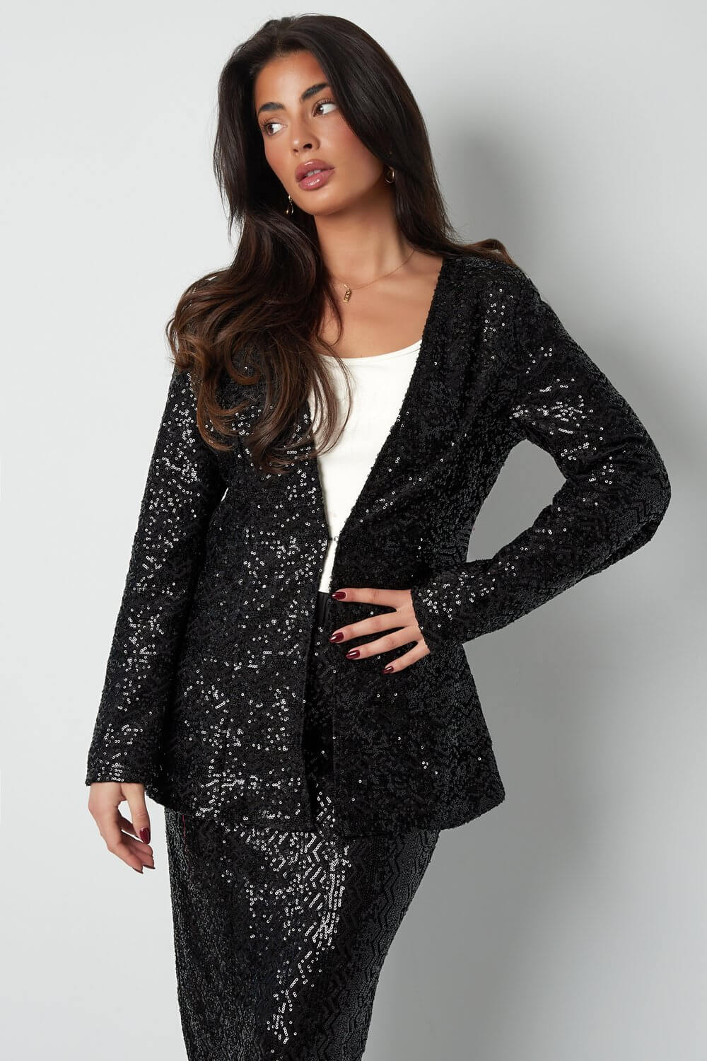 Yasemia eleganter schwarzer Glitzerblazer Damen – stilvoller Party- und Abendlook
