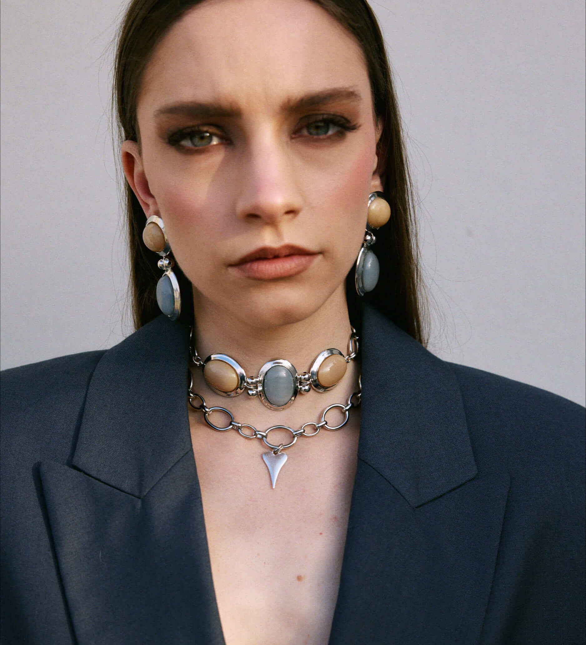 Silver Haze Choker – Glas Cabochons | Yasèmia Choker Yasèmia