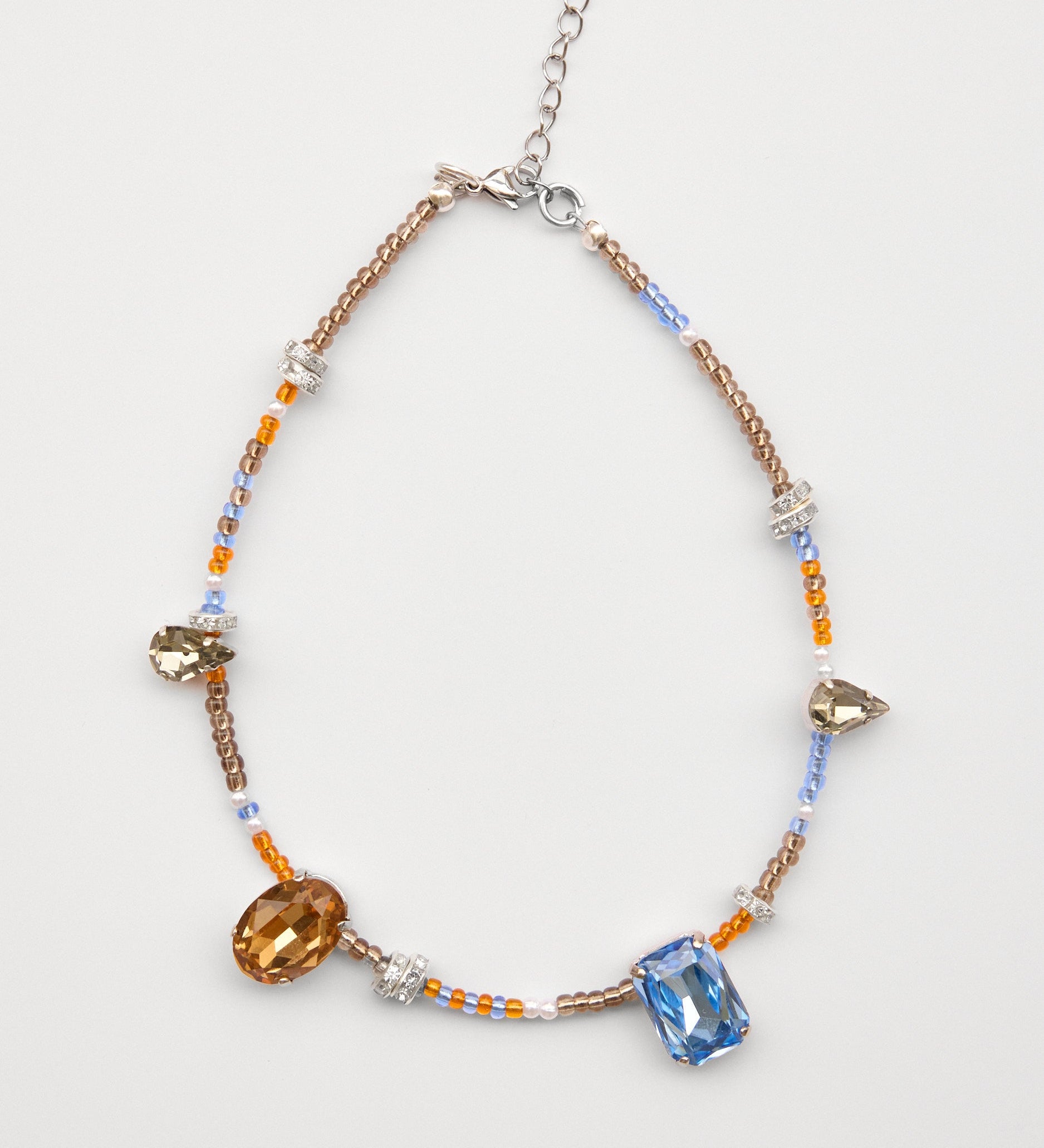 Vitro Necklace – Bunte Perlen & Preciosa Kristalle | Yasèmia Necklace Yasèmia