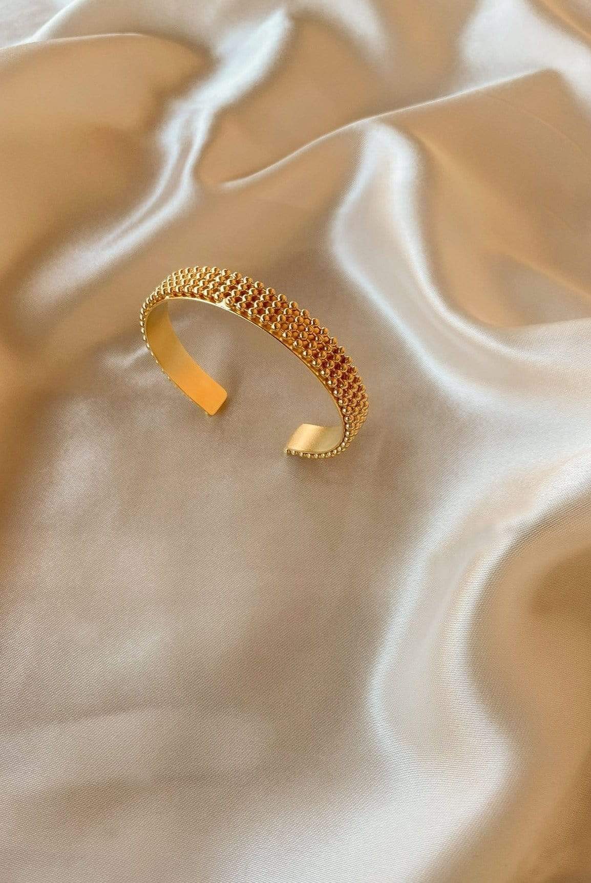 Eleganter Elisé Armreif aus vergoldetem Bronze - handgefertigt in Griechenland l Yasèmia Jewellery Yasèmia