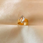 Elora Solitärring aus 24K vergoldetem Bronze mit Swarovski Stein l Yasèmia Jewellery Yasèmia