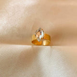 Elora Solitärring aus 24K vergoldetem Bronze mit Swarovski Stein l Yasèmia Jewellery Yasèmia