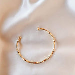 Schlichtes und Elegantes 24K Goldplattiertes Bronze Armband - Handgefertigt in Griechenland l Yasèmia Jewellery Yasèmia