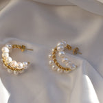 Margaret Ohrringe aus 18K vergoldetem Edelstahl mit Süßwasserperlen – Elegante Statement - Form l Yasèmia Jewellery Yasèmia