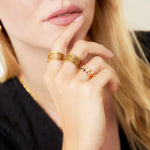 Naira Ring aus 18K vergoldetem Zirkon - Einzigartiger Schmuck für stilvolle Frauen l Yasèmia Jewellery Yasèmia