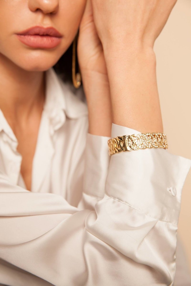 Handgefertetes Armband Noélia - 18K vergoldetes Bronze mit funkelnden Kristallen l Yasèmia Jewellery Yasèmia