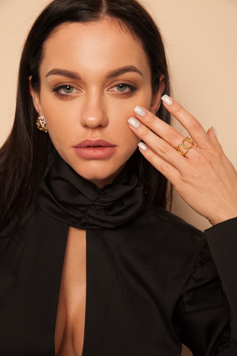 Eleganter violetter Ring aus vergoldetem Bronze – Verstellbar & Hypoallergen l Yasèmia Jewellery Yasèmia