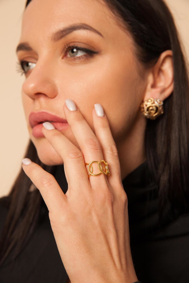 Eleganter violetter Ring aus vergoldetem Bronze – Verstellbar & Hypoallergen l Yasèmia Jewellery Yasèmia