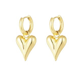 Elegante Herz - Ohrringe im Hoop - Stil aus 18K vergoldetem Edelstahl l Yasèmia Jewellery Yasèmia