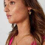 Elegante Herz - Ohrringe im Hoop - Stil aus 18K vergoldetem Edelstahl l Yasèmia Jewellery Yasèmia